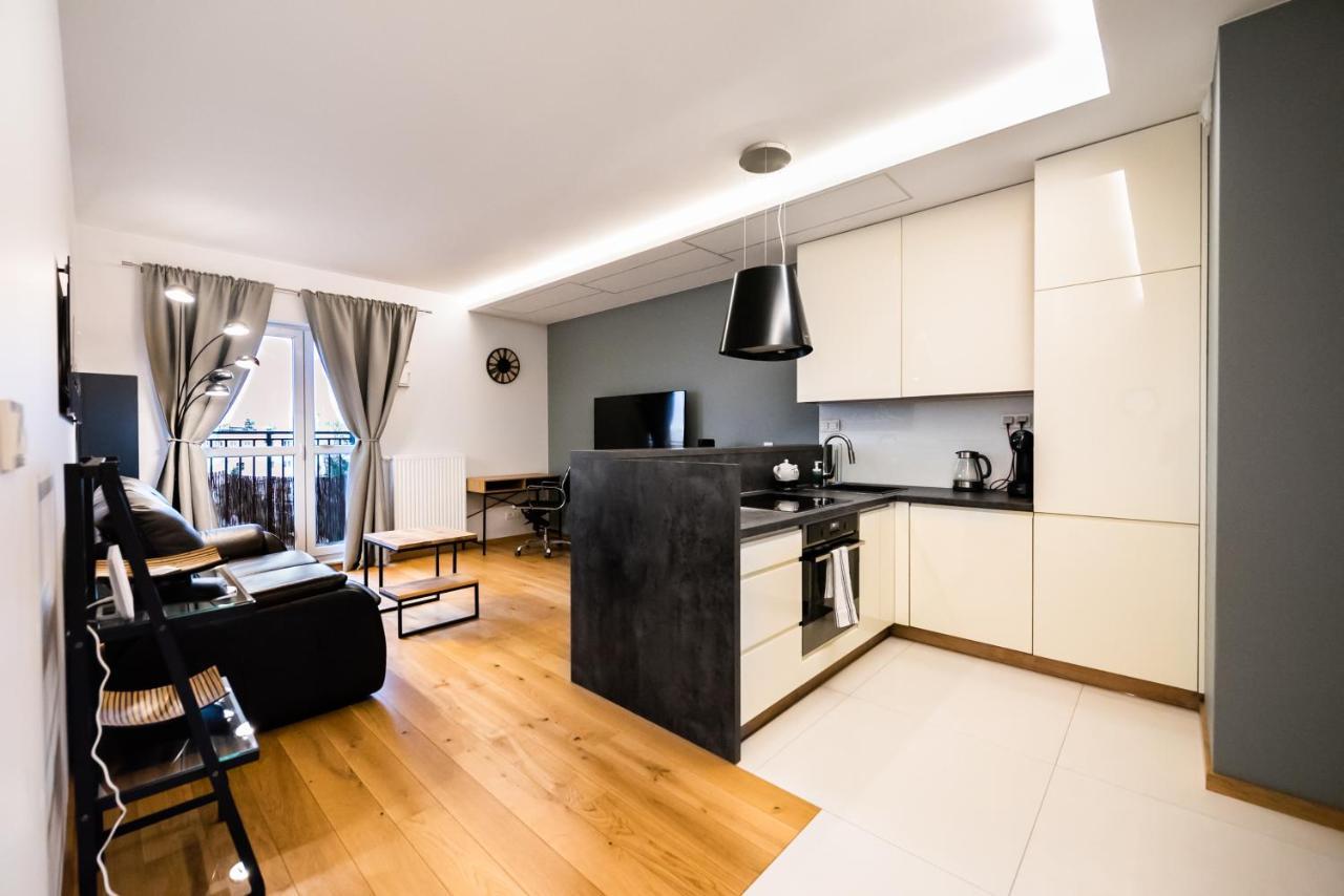 Bakalarska Modern Apartment Warsaw Exterior photo