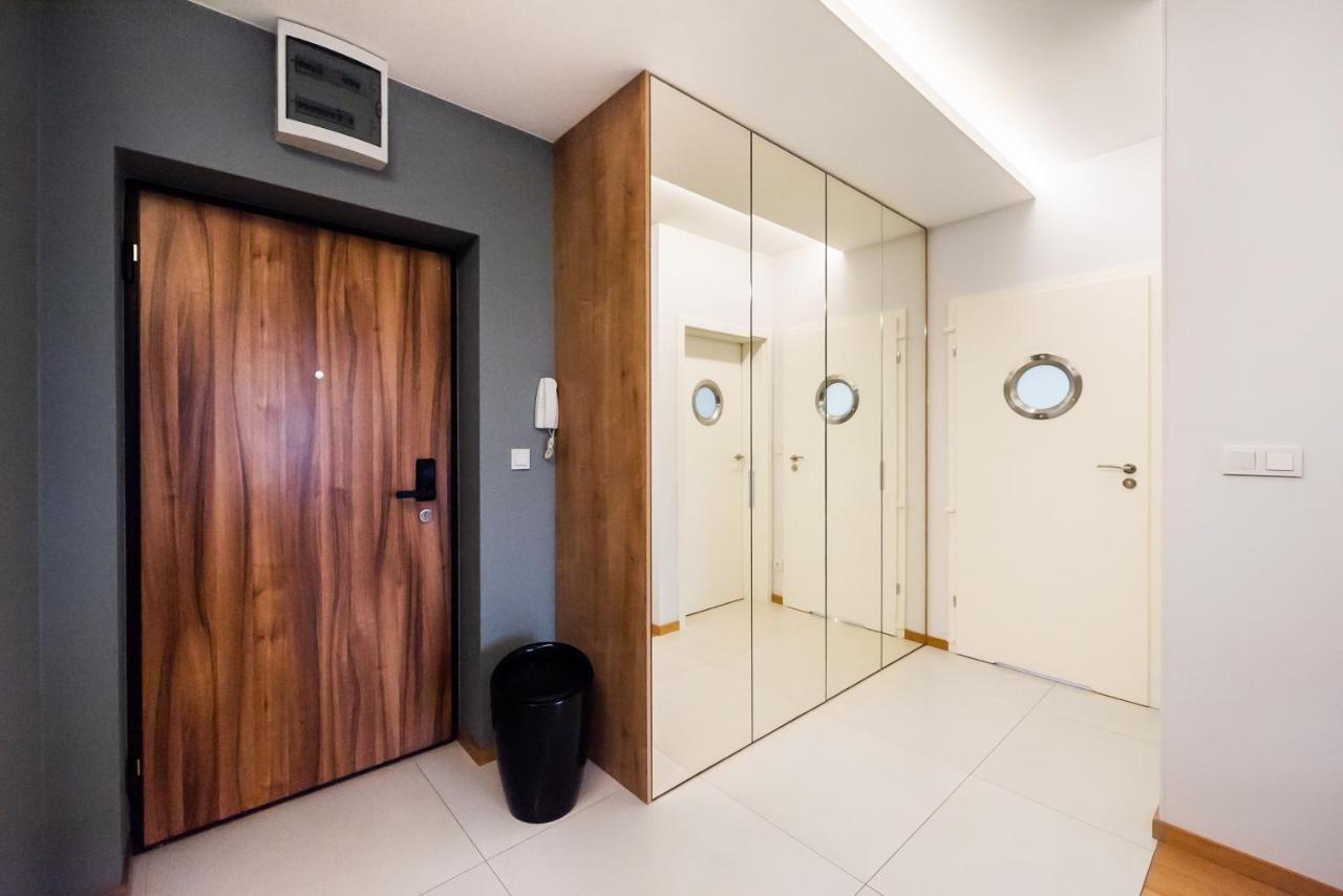Bakalarska Modern Apartment Warsaw Exterior photo